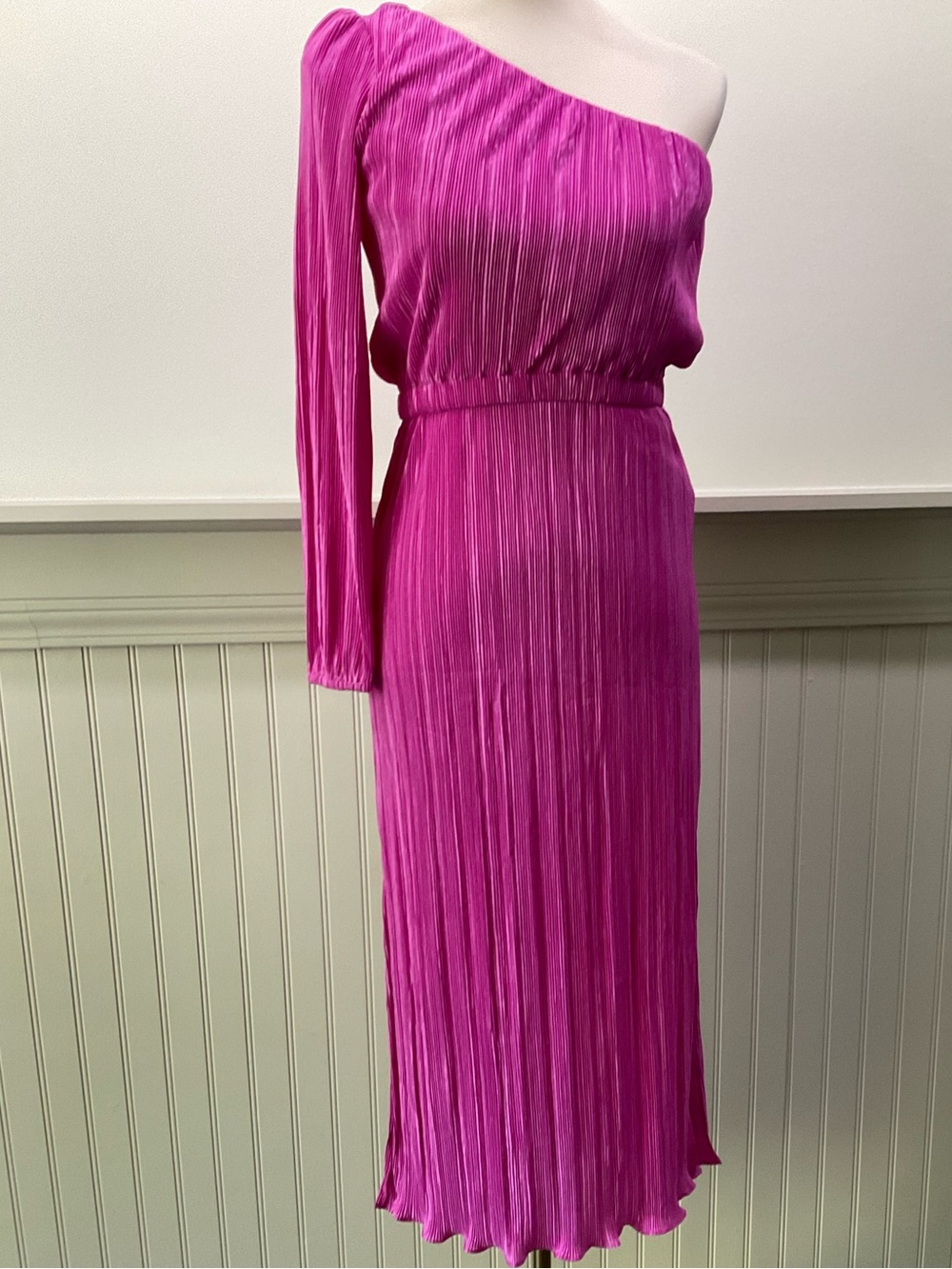Petal & Pup One-Shoulder Pleated Midi Dress NWOT XS Fuchsia Pink